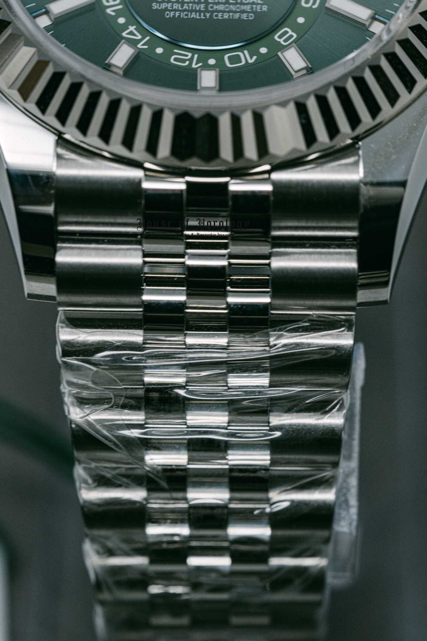 Rolex Sky-Dweller Mint Green Dial Oystersteel 336934 | 2024 | 42mm